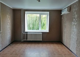 Продажа 2-комнатной квартиры, 50.5 м2, Крымск, улица Свердлова, 134