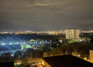 Продаю трехкомнатную квартиру, 69.8 м2, Москва, улица Паршина, 10, улица Паршина