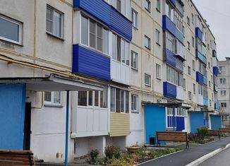 Продается четырехкомнатная квартира, 78 м2, Курган, улица Черняховского, 4А, район Рябково