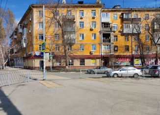 Четырехкомнатная квартира на продажу, 83.8 м2, Самарская область, улица Победы, 1
