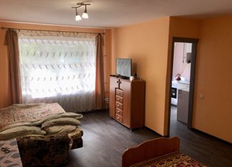 Продажа 1-комнатной квартиры, 32 м2, Череповец, улица Ленина, 169