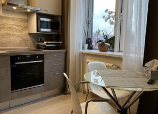 2-комнатная квартира на продажу, 58 м2, Москва, Флотская улица, 7к2, метро Речной вокзал
