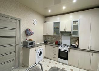 Продам 1-ком. квартиру, 33 м2, Азов, переулок Тимирязева, 84