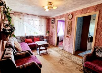 Продам 4-ком. квартиру, 61.2 м2, поселок городского типа Инской, улица Пугачёва, 6