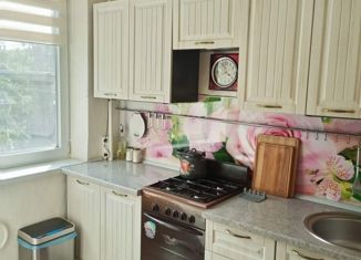 Продается 1-комнатная квартира, 30 м2, Россошь, Пролетарская улица, 126