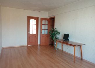 Продам 2-комнатную квартиру, 51.5 м2, поселок Калья, улица Комарова, 3А