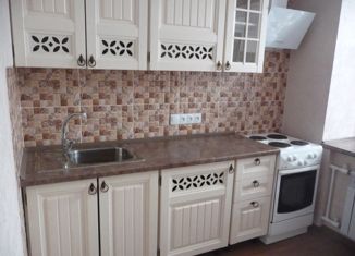 Продаю 1-ком. квартиру, 32.1 м2, посёлок городского типа Лучегорск, 4-й микрорайон, 35