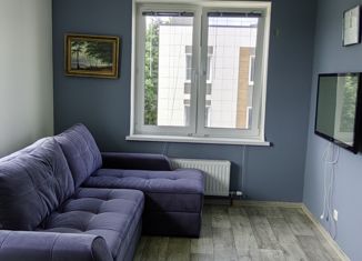 Продам 3-комнатную квартиру, 67.6 м2, деревня Царёво, улица Петра Гаврилова, 7