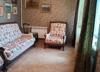 Продаю 4-ком. квартиру, 90 м2, Самара, Ленинградская улица, 83, Самарский район