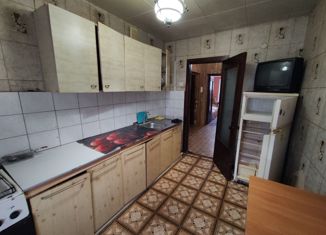 Продам 3-комнатную квартиру, 60 м2, Будённовск, 3-й микрорайон, 12А