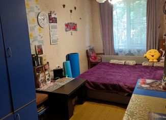 Продам 2-комнатную квартиру, 45.2 м2, Колпино, Пролетарская улица, 109