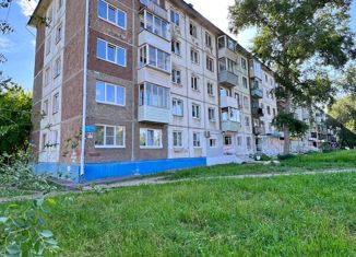 Продается трехкомнатная квартира, 58.7 м2, Омская область, проспект Королёва, 2