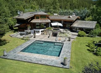 Продается дом, 460 м2, посёлок городского типа Красная Поляна, Калиновая улица, 2