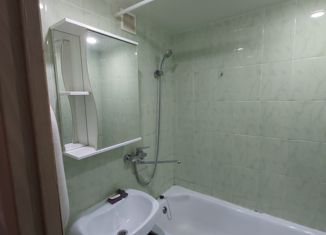 Продается 3-ком. квартира, 62 м2, Нижний Новгород, проспект Героев, 23, метро Бурнаковская