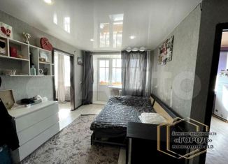 Продается двухкомнатная квартира, 43 м2, Полевской, улица Победы, 23