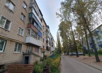 Продам четырехкомнатную квартиру, 60 м2, Елец, улица Коммунаров, 107