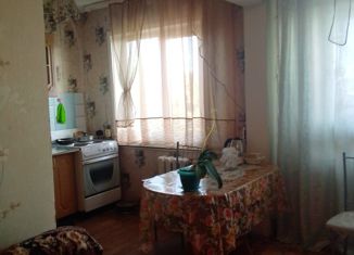 Продам 2-ком. квартиру, 43.8 м2, Саянск, микрорайон Юбилейный, 27