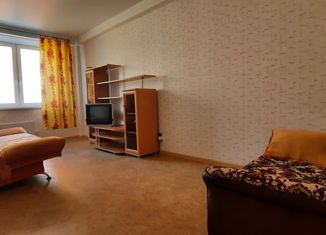 Продам 3-комнатную квартиру, 61 м2, Березники, улица Строителей, 12, ЖК Любимов