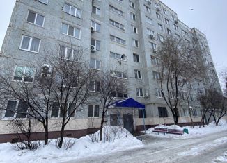 3-комнатная квартира на продажу, 63.5 м2, Оренбургская область, улица Чкалова, 44