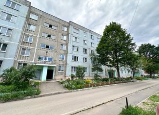 Продам 1-ком. квартиру, 38 м2, Вязьма, улица Строителей, 10А