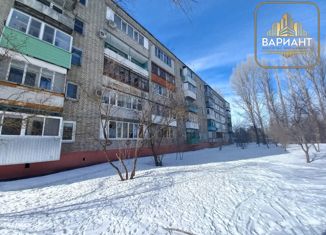 Продажа трехкомнатной квартиры, 59.4 м2, Балашов, улица Орджоникидзе, 4