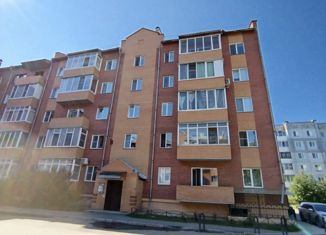 Продам 1-ком. квартиру, 40 м2, Минусинск, улица Трегубенко, 54А