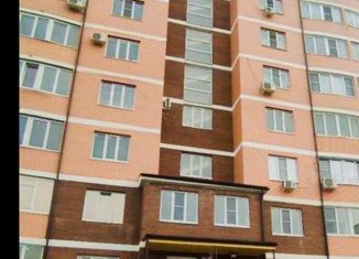 Продается 2-комнатная квартира, 82 м2, Будённовск, 3-й микрорайон, 19А