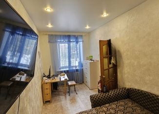 Продам 2-ком. квартиру, 44.2 м2, Сосновый Бор, Ленинская улица, 2