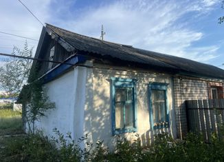 Продам дом, 30 м2, поселок городского типа Суходол, улица Мичурина, 11