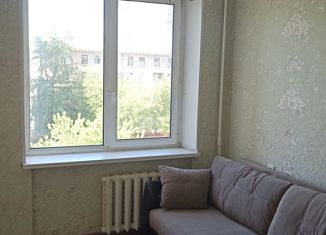 3-комнатная квартира на продажу, 64 м2, Москва, улица Маршала Конева, 12, метро Октябрьское поле