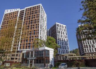 Продаю 4-комнатную квартиру, 116 м2, посёлок городского типа Дагомыс, Батумское шоссе, 28А