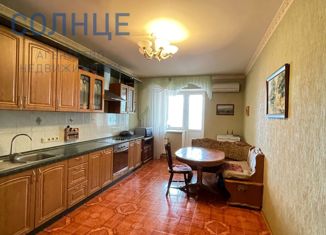 Продам 4-ком. квартиру, 144.6 м2, Тольятти, улица Баныкина, 16А, Центральный район