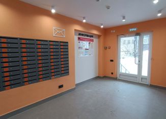 2-ком. квартира на продажу, 61 м2, Воткинск, улица Карла Маркса, 35