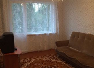 Сдам 1-ком. квартиру, 35 м2, Киров, Милицейская улица, 37, Первомайский район