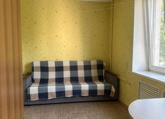 2-ком. квартира на продажу, 28.9 м2, Артём, улица Кирова, 85