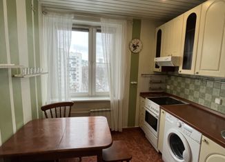 Продажа трехкомнатной квартиры, 68.7 м2, Москва, Перекопская улица, 1к2, метро Зюзино