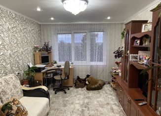 Продаю 2-комнатную квартиру, 53 м2, Мензелинск, улица Карла Маркса, 79
