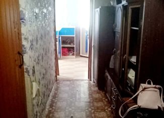 Продам двухкомнатную квартиру, 41.3 м2, поселок Юго-Камский, улица Металлистов, 3