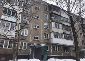 Продам трехкомнатную квартиру, 62.2 м2, Пермский край, Самолётная улица, 44