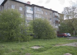 Продажа 2-комнатной квартиры, 40.8 м2, Гвардейск, улица Степана Козака, 33