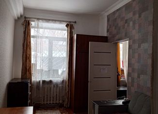 Продажа 3-комнатной квартиры, 57.2 м2, Кемерово, улица Чкалова, 10А