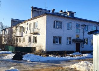 Продается двухкомнатная квартира, 42.6 м2, деревня Мошки, деревня Мошки, 110