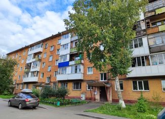 Продам 3-ком. квартиру, 50.8 м2, Кемерово, Заводский район, улица Веры Волошиной, 6А