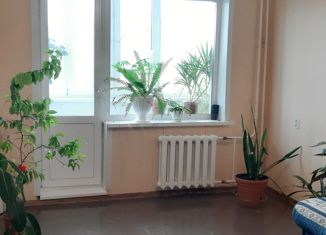 Продаю 2-ком. квартиру, 48.6 м2, поселок Майский, Центральная улица, 8