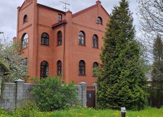 Дом на продажу, 404.4 м2, посёлок городского типа Козлово, Советская улица, 9А