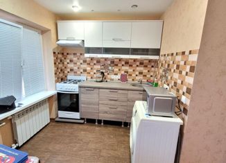 Сдается в аренду квартира студия, 32 м2, Сочи, улица Ленина, 50, микрорайон Черемушки