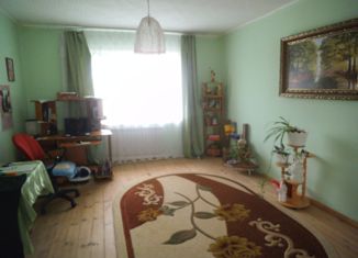 Продажа двухкомнатной квартиры, 59.3 м2, Омская область, Советская улица, 10