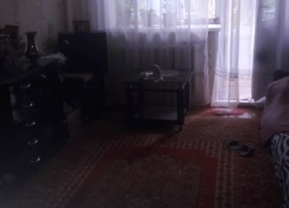Продаю 3-ком. квартиру, 59 м2, поселок городского типа Шушенское, 1-й микрорайон, 11