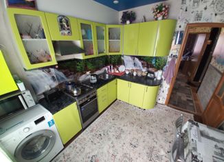 Продажа двухкомнатной квартиры, 54 м2, Калуга, площадь Первых Космонавтов, 6