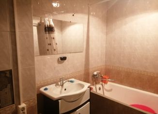 Продаю 3-комнатную квартиру, 66.1 м2, Гуково, улица Костюшкина, 14